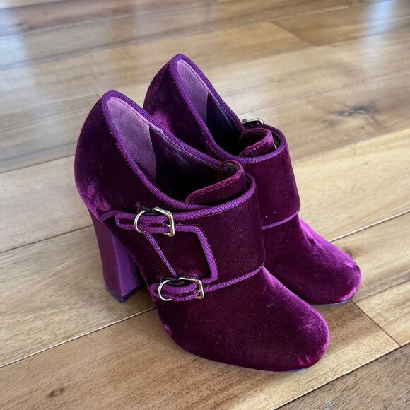TORY BURCH CARLEY VELVET ANKLE BOOTIES - Picture 1 of 6